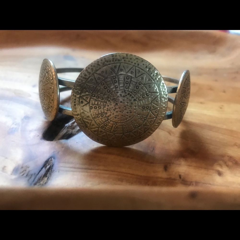 Medallion Boho Silver Cuff Bracelet 8”